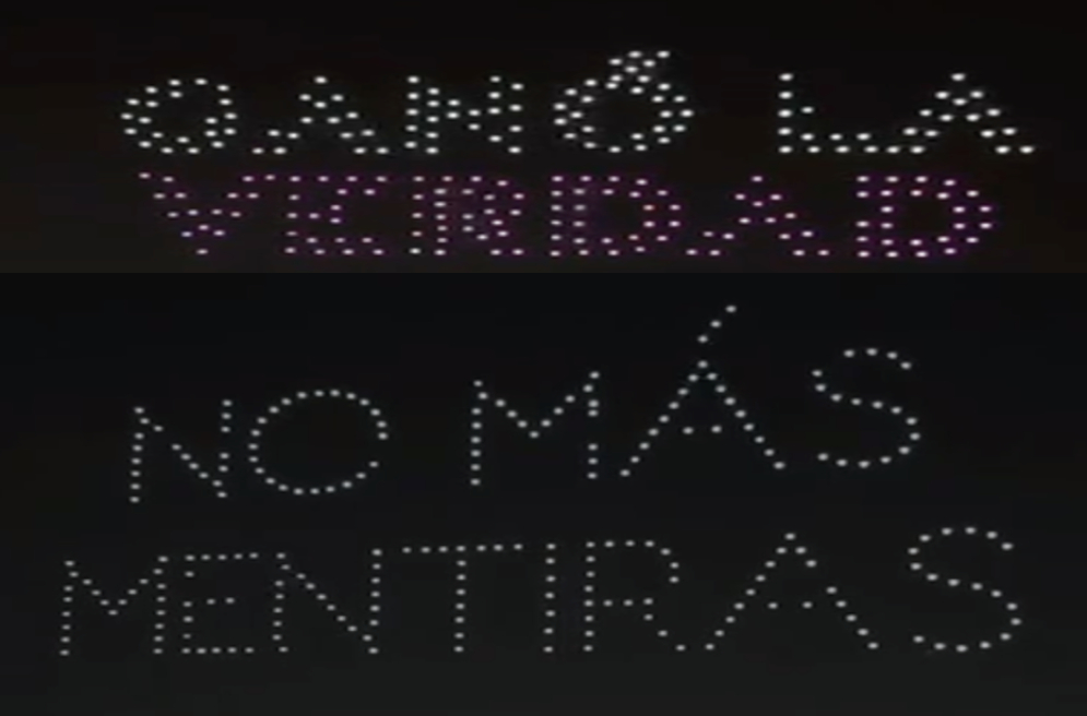 Proyectan con drones “No más mentiras, ganó la verdad” tras debate presidencial