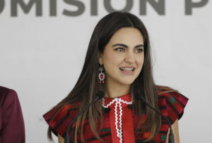 Andrea Chávez acusa que llamar a no votar en la elección judicial es “anti constitucional”