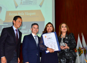 Premian a Blanca Alcalá con galardón a la excelencia municipal 2022