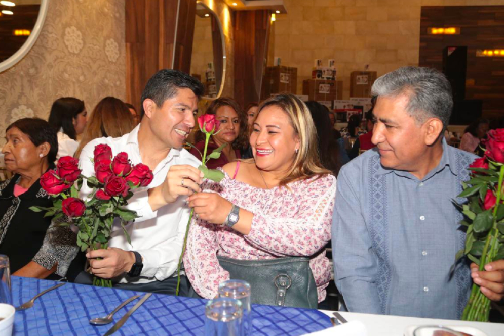 Celebra ayuntamiento a las madres trabajadoras en el OOSL