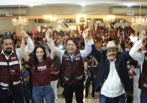 Suplica Mario Delgado a Coahuilenses “no desperdiciar su voto con otros partidos”
