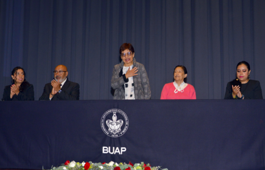 Celebra el Cuarto Congreso del Consejo Nacional de Trabajadores Sociales en la BUAP