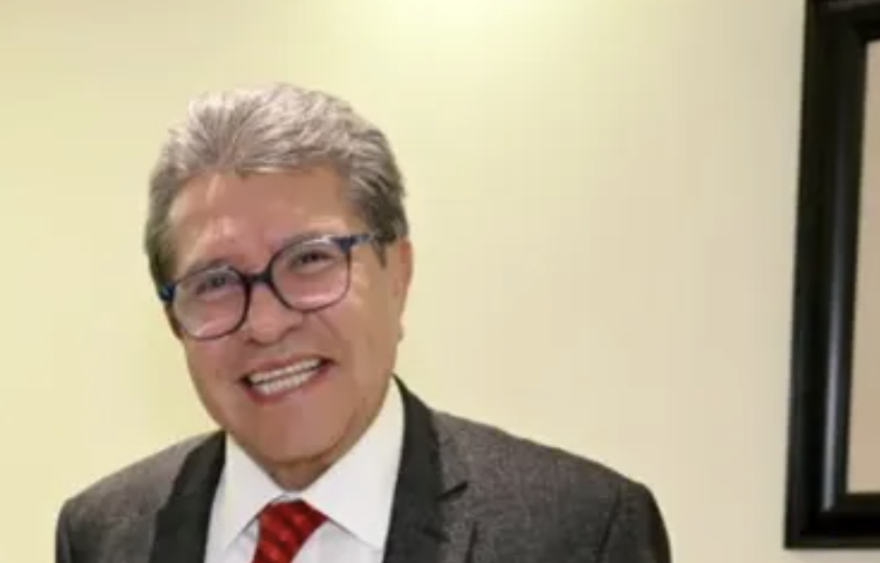 Monreal pide tolerancia a las voces plurales