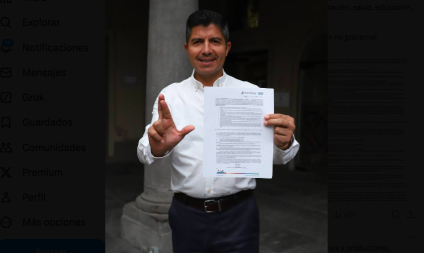 Eduardo Rivera firma el pacto por la infancia