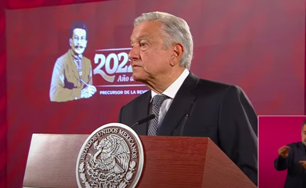 &quot;Saquen lo que quieran, tengo un escudo protector&quot;: dice AMLO por &#039;El Rey del Cash&#039;