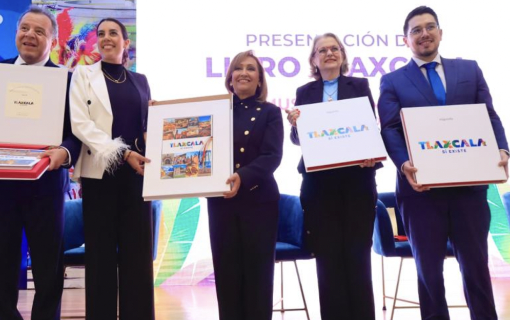 Presentan Lorena Cuéllar Cisneros y Josefina Rodríguez Zamora en la CDMX el libro “Tlaxcala Sí Existe”