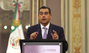 Sergio Salomón presenta su 1er informe de gobierno en el Congreso del Estado