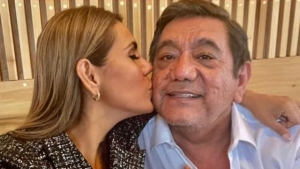 Félix Salgado empieza a promocionar a su hija Evelyn en redes