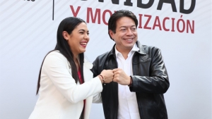 Mario Delgado y Indira Vizcaíno Silva, candidata morenista a la gubernatura de Colima