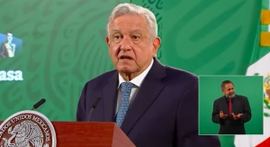 AMLO se aplicará la vacuna AstraZeneca la próxima semana en la mañanera