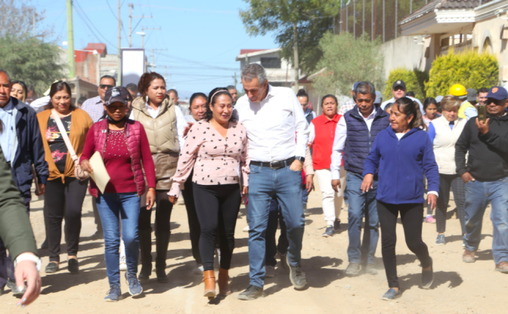 Pepe Chedraui presentó el proyecto de pavimentación de la avenida 110 Poniente de la Colonia Jorge Murad