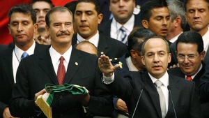 Mario Delgado y Morena reviven vieja campaña llamando “espurio” a Felipe Calderón en nuevo spot