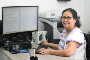 Reconocen mas de 50 años de experiencia a académica BUAP