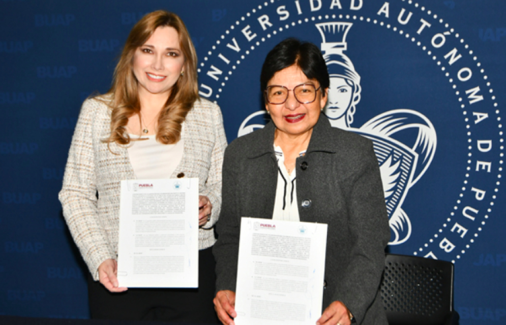 Firma BUAP convenio con el DIF Estatal