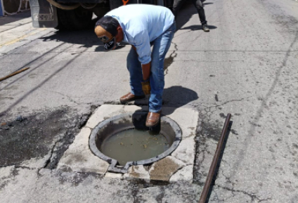 CAPAMH realiza trabajos de reparación y desazolve