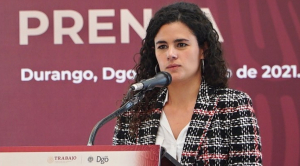Luisa Alcalde, secretaria del Trabajo
