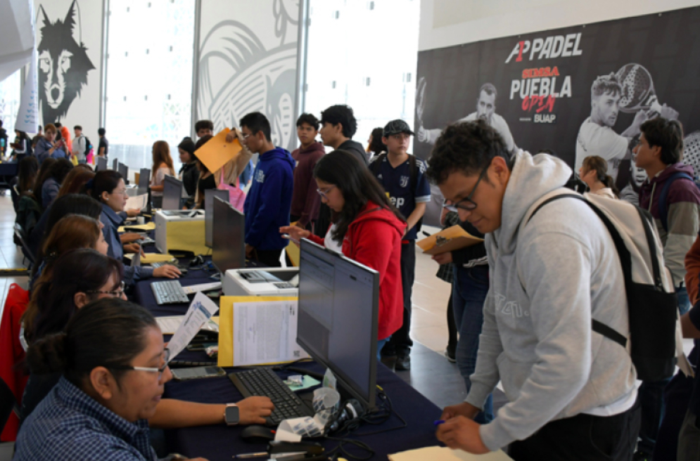 Beneficia BUAP a más de 5 mil jóvenes con las convocatorias de Corrimiento y Lugares Disponibles