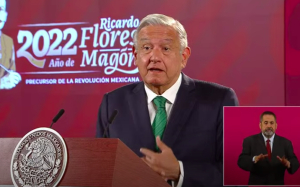 AMLO acusa que lo están culpando de boicot al AICM: quieren que nos salgan mal las cosas