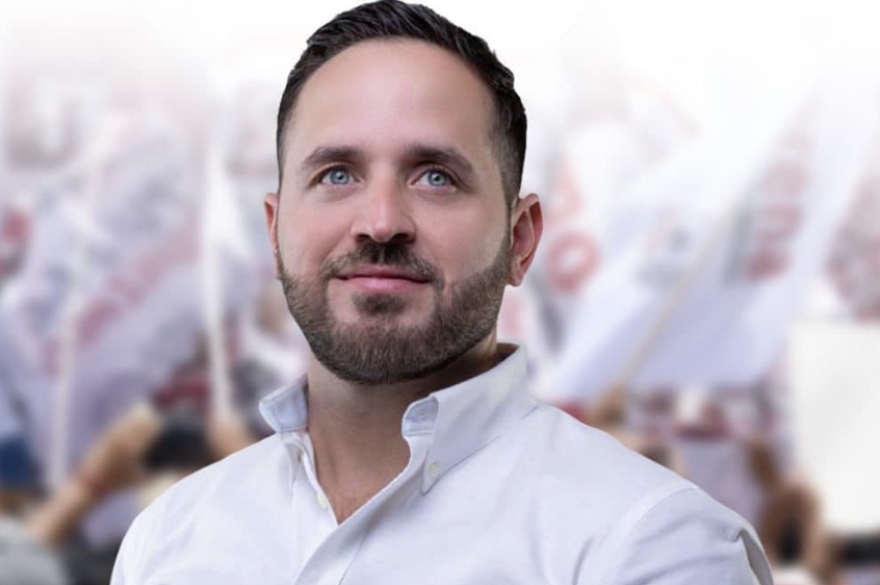 Alcalde morenista de Piedras Negras explota contra periodista por pregunta incómoda de antidoping