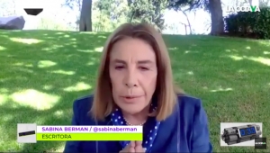 Sabina Berman culpa al INE por pregunta realizada en la consulta popular