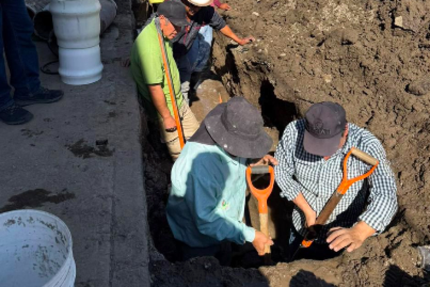 CAPAMH atiende fuga en calle Juárez Norte y suspende temporalmente operación del pozo Benito Juárez