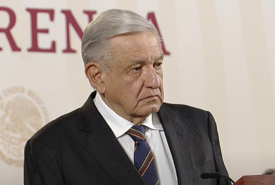 AMLO se lanza contra medios de comunicación: “están como buitres buscando fallecidos”, dice