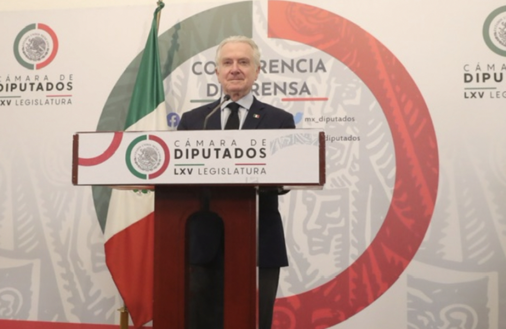 Creel manda mensaje a la 4T por reformas de AMLO: “México es más que una persona”