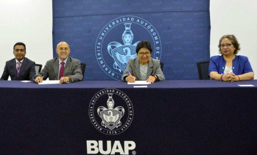 Firma BUAP convenio con la FROC-Conlabor Puebla