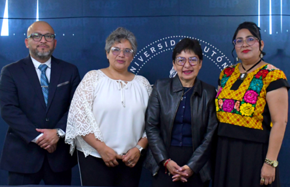 Lilia Cedillo toma protesta a directora electa de la preparatoria “Lic. Benito Juárez García”