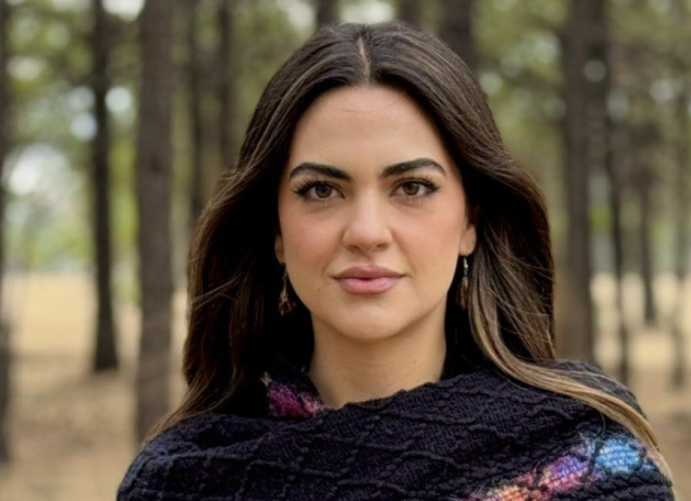 Andrea Chávez se lanza contra Maru Campos; acusa que gasta dinero en viajes a París y no en la sierra Tarahumara