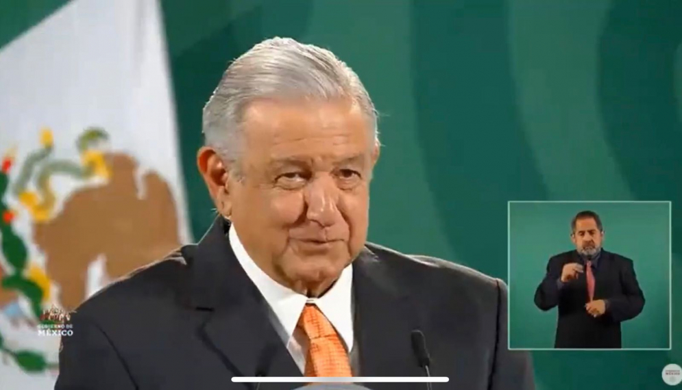 AMLO afirma que con paquete económico 2022 no habrá aumento en impuestos ni gasolinazos