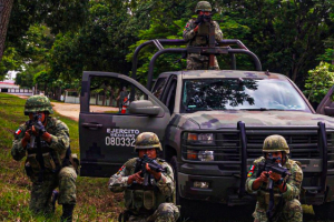 Human Rights Watch advierte de récords en violencia y militarización en México