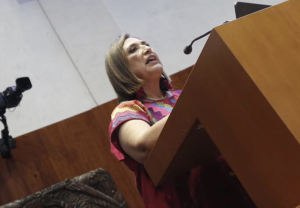 “Corruptos en lugar de estar tras las rejas están trabajando para este gobierno”, revira Xóchitl Gálvez a Senadores de Morena