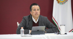Arremete Cuitláhuac García contra periodistas y medios de comunicación