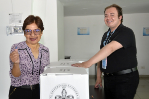 Rectora BUAP emite voto para elección de nuevo Consejo Universitario