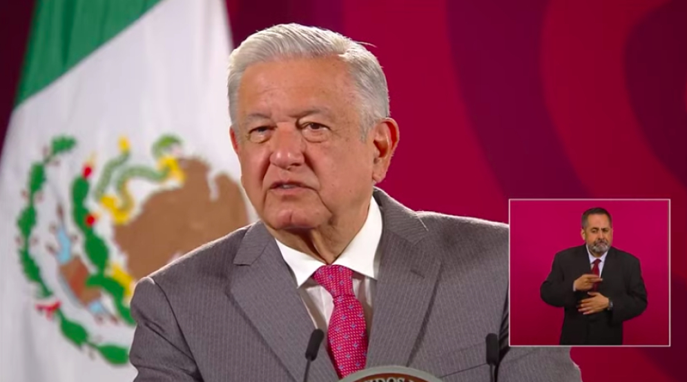 AMLO advierte que si alguien quiere agarrar a mexicanos o a México de piñata no lo va a permitir