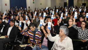 Lilia Cedillo pide a los estudiantes voto de confianza y diálogo con las comisiones