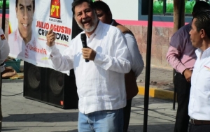 Gerardo Fernández Noroña en Huichapan