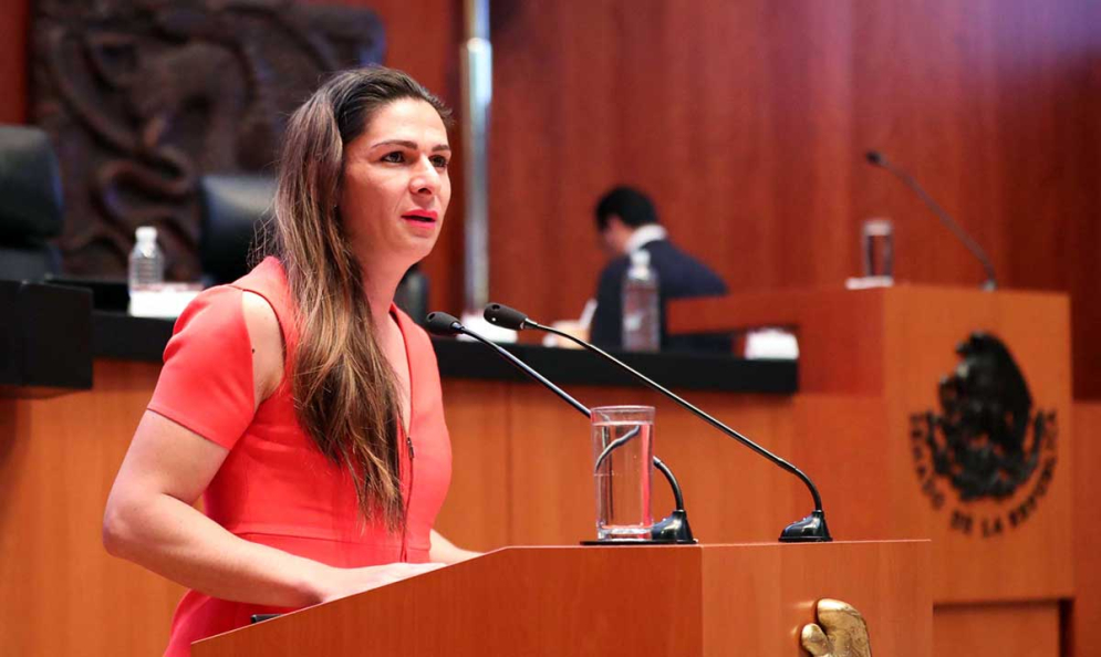 Ana Guevara prohíbe a atletas criticar a la Conade en redes; amagan con dejarlos sin becas