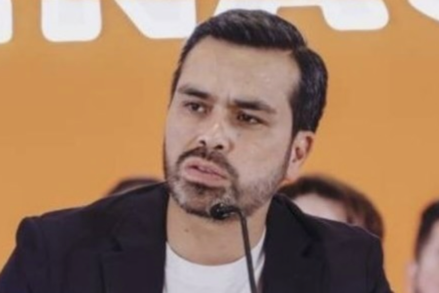 Álvarez Máynez presenta denuncia contra la coalición “fuerza y corazón por México” por usar bots para atacar a contrincantes