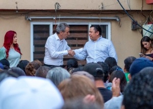 Pepe Chedraui ficha a líder sindical del Ayuntamiento de Puebla
