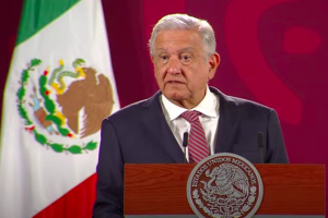 AMLO asegura que busca restablecer trenes de pasajeros en el país