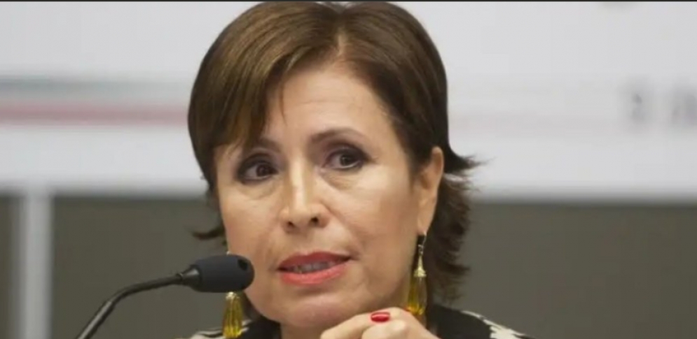 Entrega Rosario Robles ante FGR pruebas contra Luis Videgaray