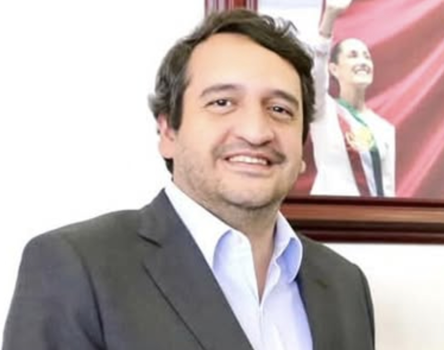 Morena esconde sueldo de Andy López Beltrán