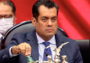 Tunden a Gutierritos morenista por usar la cámara de diputados para difundir esquela a Ozzy Osbourne