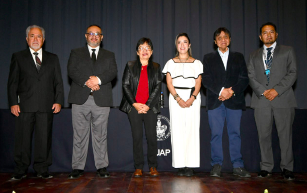 Inaugura Lilia Cedillo Simposio “Dr. Alejo Carlos Herrera Mor