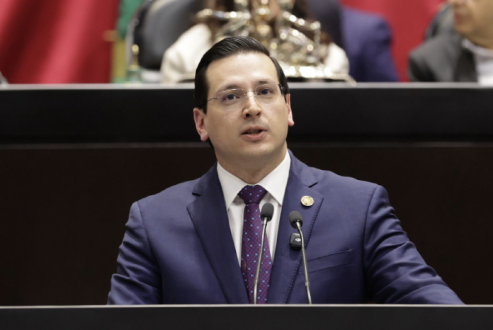 PAN busca que mujeres tengan derecho a 1 año de licencia de maternidad con goce de sueldo