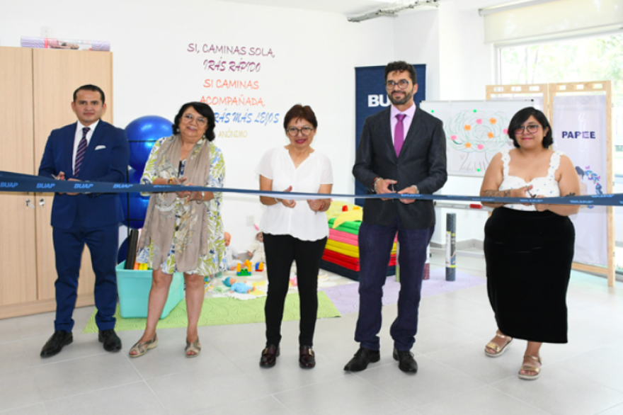 Lilia Cedillo inaugura el Programa de Acompañamiento Psicosocial a Estudiantes Embarazadas