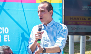 Mario Riestra instala módulo de contraloría ciudadana en el IMSS de La Margarita