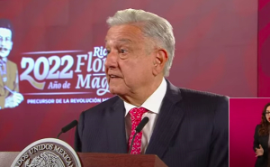 AMLO asegura que marcha del 27 de noviembre es contra la oligarquía y no por la marcha de la democracia